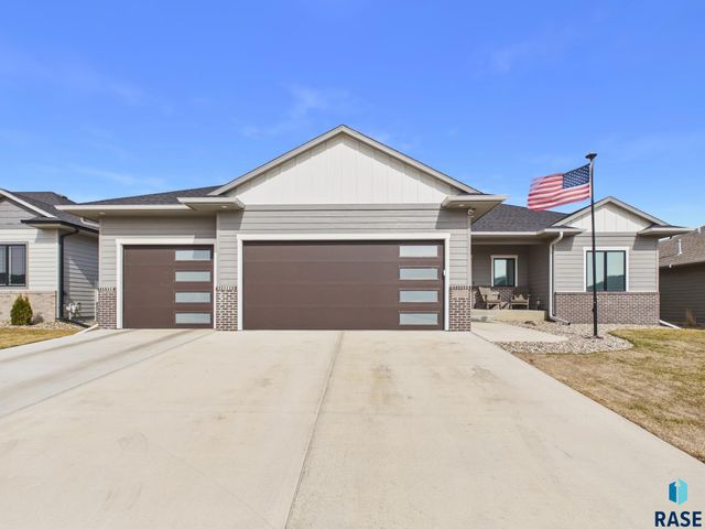 5408 E 64th St Street, Sioux Falls, SD 57108