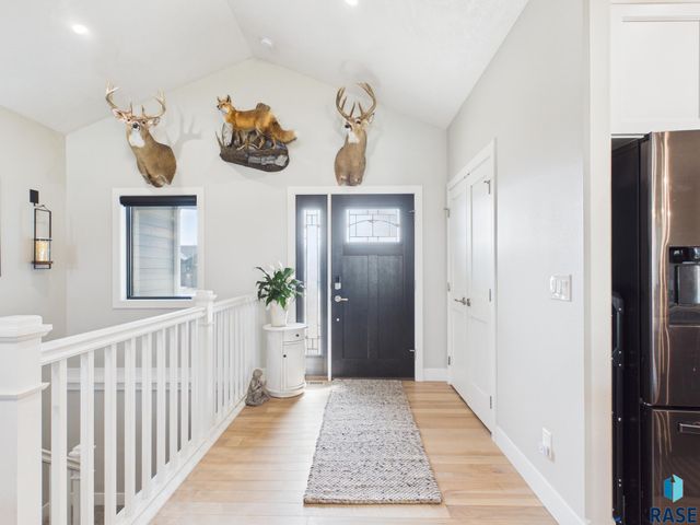 5408 E 64th St Street, Sioux Falls, SD 57108