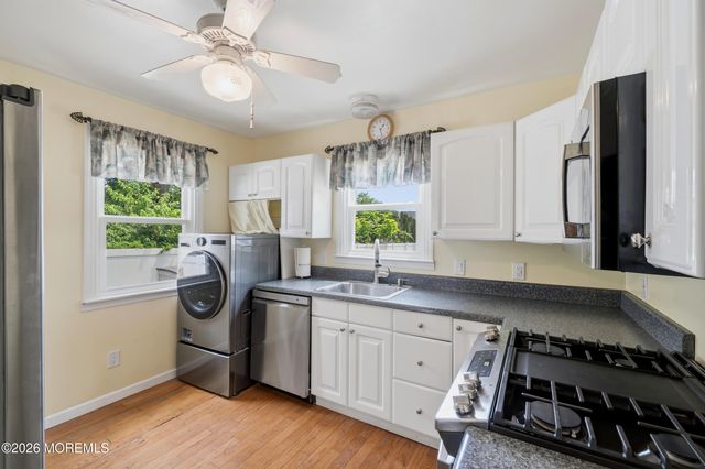 14 Vaughn Avenue, Spotswood, NJ 08884
