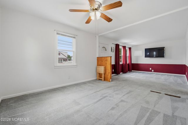 14 Vaughn Avenue, Spotswood, NJ 08884
