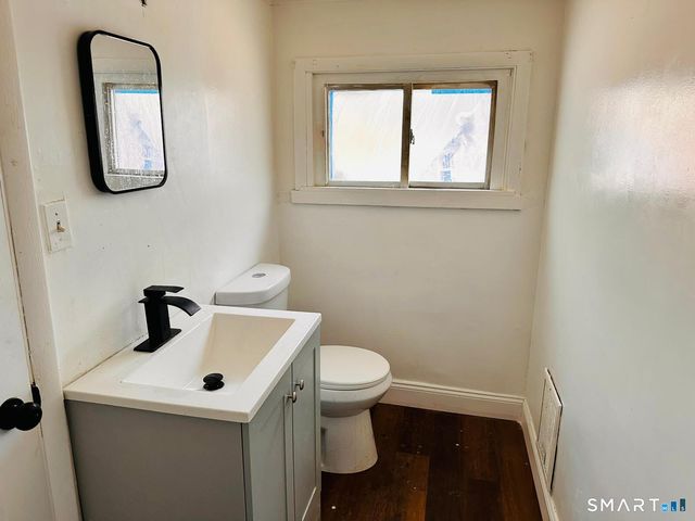 1295 East Main Street 1A, Waterbury, CT 06705