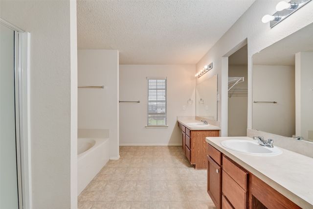 124 Independence Avenue, Venus, TX 76084