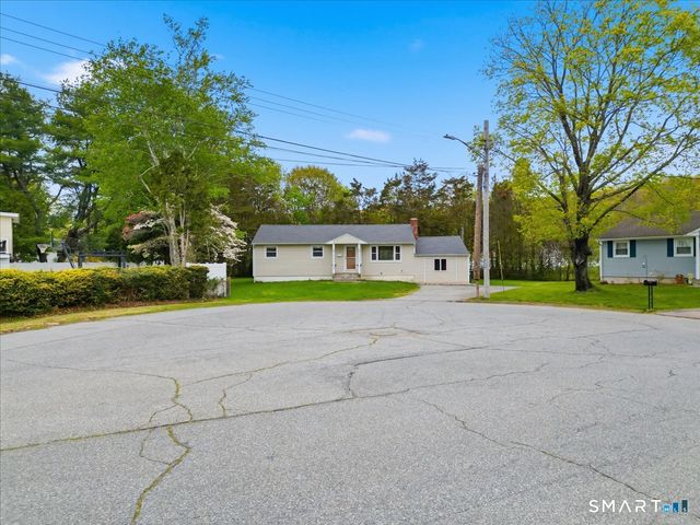 13 Mark Trail, Groton, CT 06340