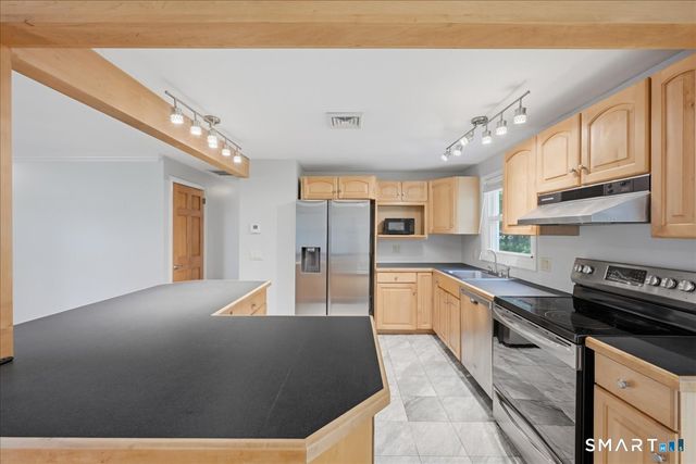 13 Mark Trail, Groton, CT 06340