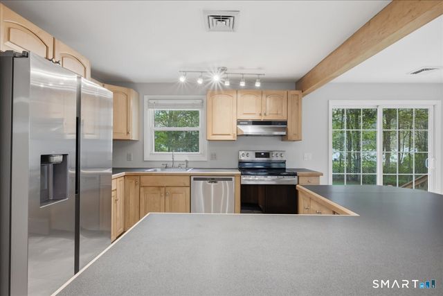13 Mark Trail, Groton, CT 06340