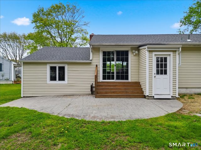 13 Mark Trail, Groton, CT 06340