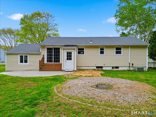 13 Mark Trail, Groton, CT 06340