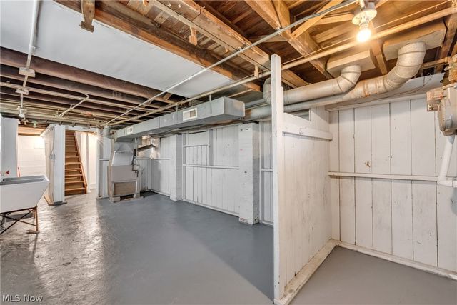 3011 Bradwell Avenue, Cleveland, OH 44109