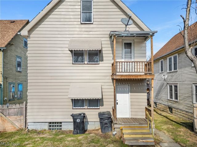 3011 Bradwell Avenue, Cleveland, OH 44109