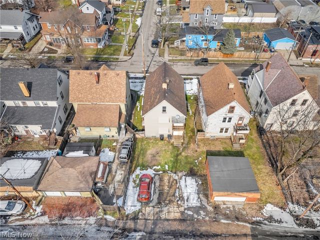 3011 Bradwell Avenue, Cleveland, OH 44109