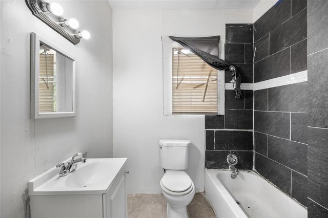 3105 N 16TH STREET, Tampa, FL 33605