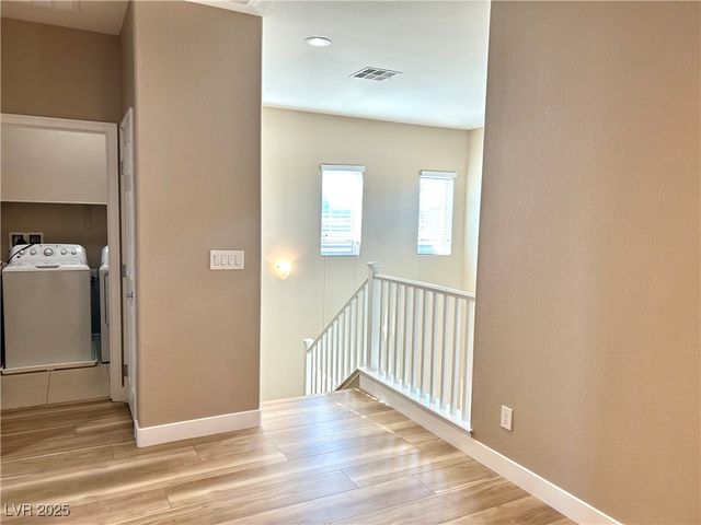 10232 Glacier Pool Street, Las Vegas, NV 89178