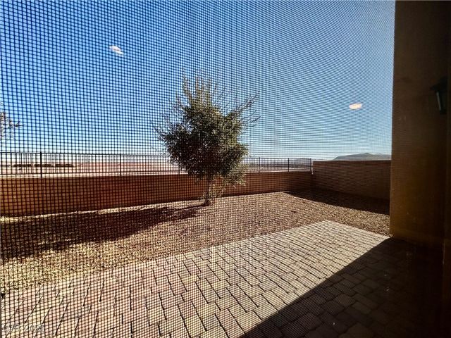 10232 Glacier Pool Street, Las Vegas, NV 89178