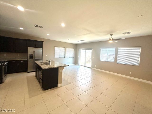 10232 Glacier Pool Street, Las Vegas, NV 89178