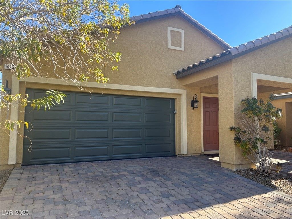 10232 Glacier Pool Street, Las Vegas, NV 89178