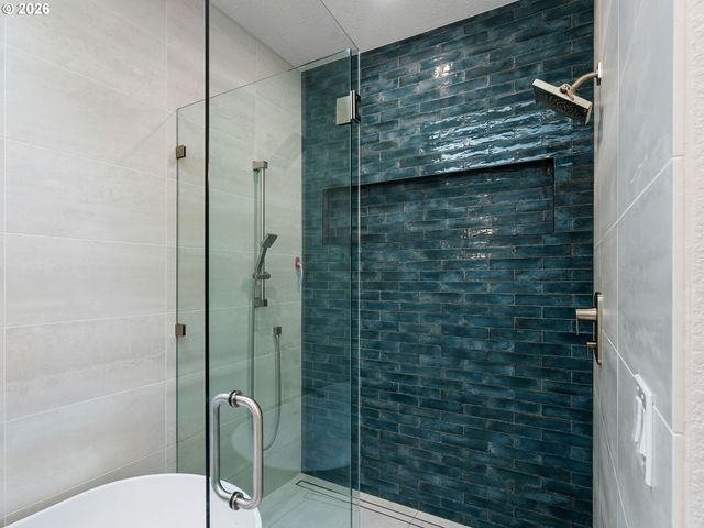45 AQUINAS St, Lake Oswego, OR 97035