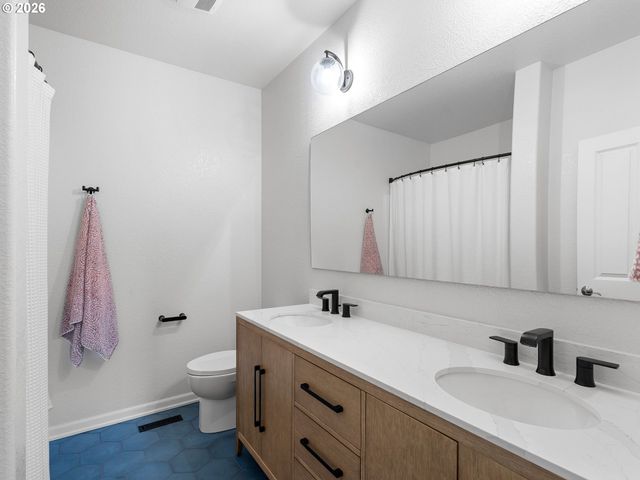 45 AQUINAS St, Lake Oswego, OR 97035