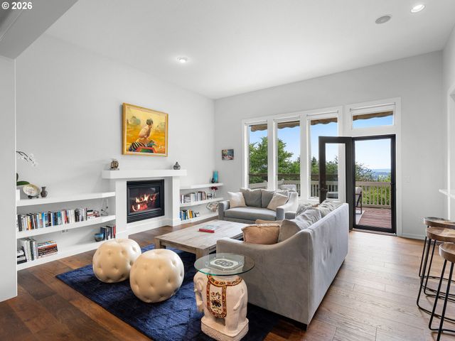 45 AQUINAS St, Lake Oswego, OR 97035