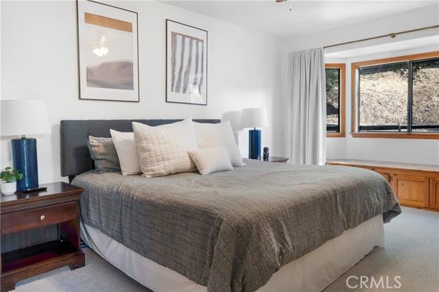 290 Davos Drive, Crestline, CA 92325