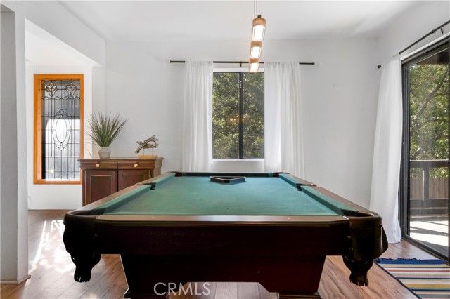 290 Davos Drive, Crestline, CA 92325