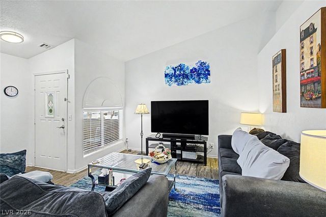 3613 Shawn Reynolds Court 201, Las Vegas, NV 89129