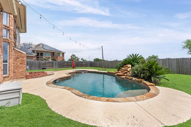 13402 Great Creek Drive, Pearland, TX 77584