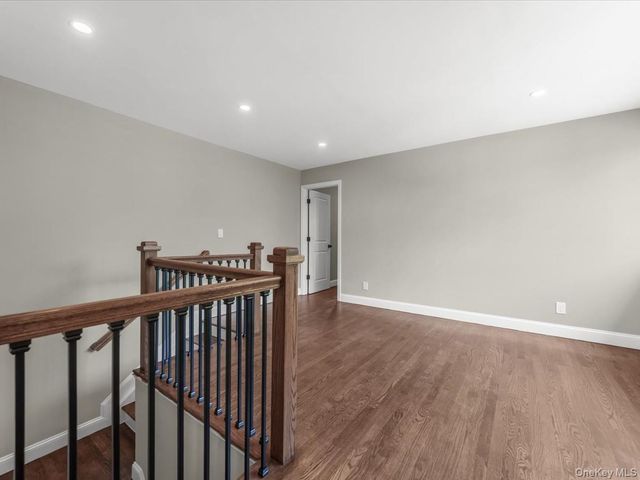 250 Lakeshore Boulevard, Massapequa Park, NY 11762