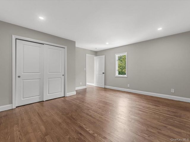 250 Lakeshore Boulevard, Massapequa Park, NY 11762