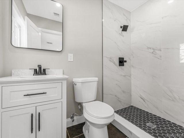 250 Lakeshore Boulevard, Massapequa Park, NY 11762