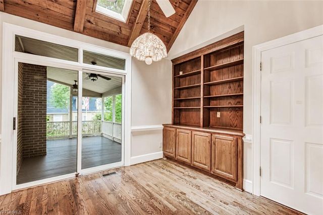 1018 Viewmont Drive, Asheboro, NC 27205