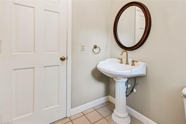 1018 Viewmont Drive, Asheboro, NC 27205