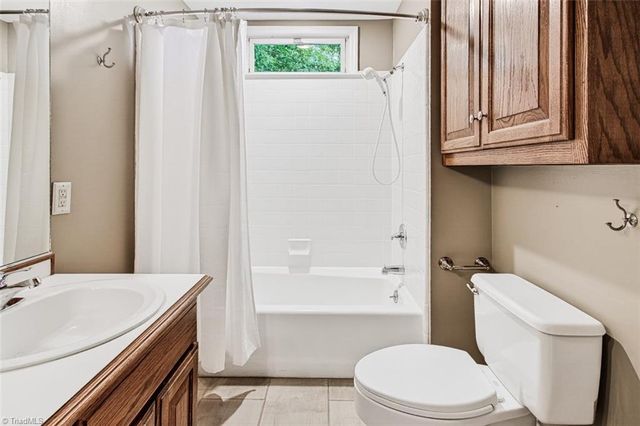 1018 Viewmont Drive, Asheboro, NC 27205