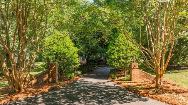 1018 Viewmont Drive, Asheboro, NC 27205