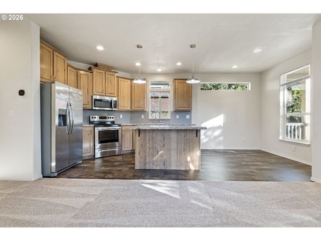 98041 HALLWAY Rd 19, Brookings, OR 97415