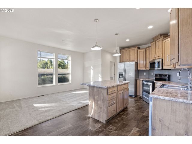 98041 HALLWAY Rd 19, Brookings, OR 97415