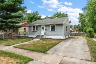 7420 White Oak Avenue, Hammond, IN 46324