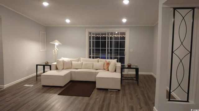 1014 Conway Plantation Dr., Conway, SC 29526