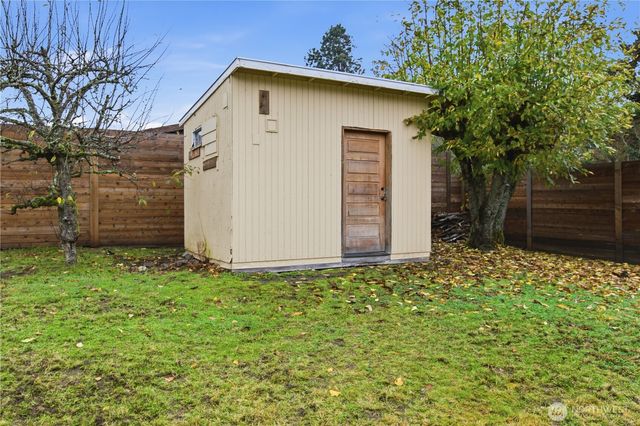 30221 5th Avenue S, Federal Way, WA 98003