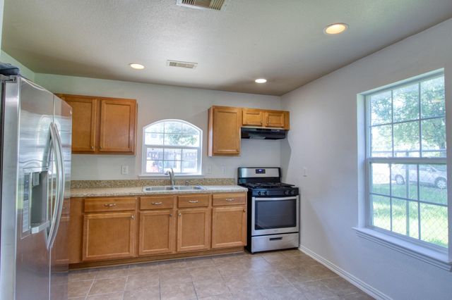 7315 Avenue J, Houston, TX 77011