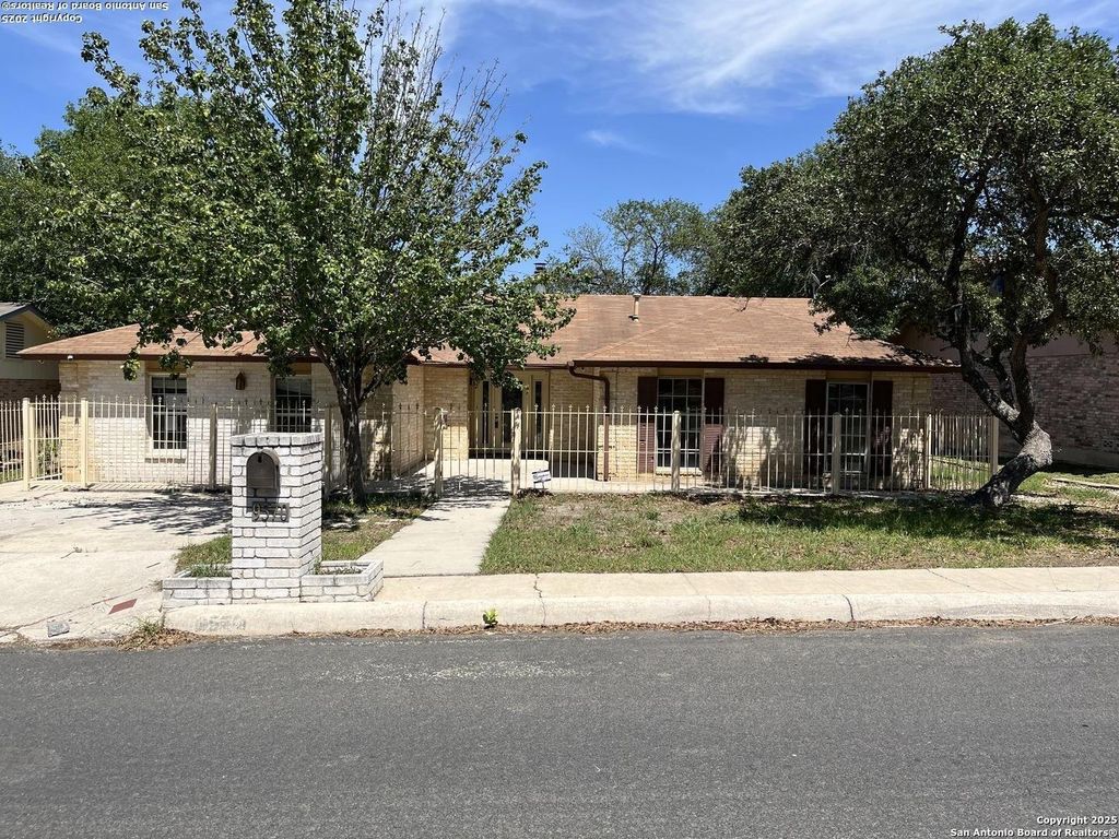 9570 Millers Ridge, San Antonio, TX 78239