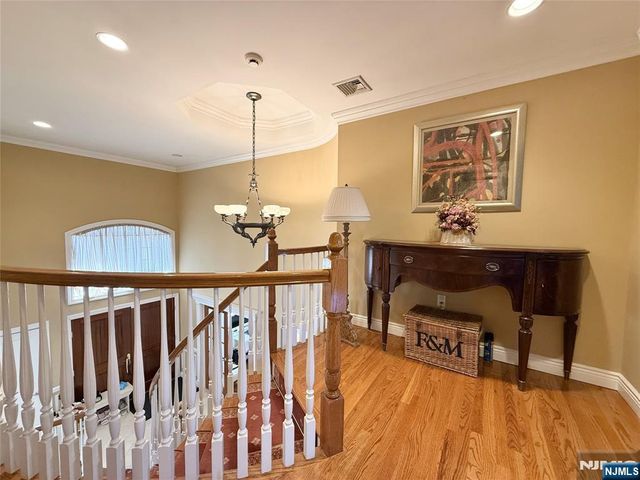 13 1st Street, Englewood Cliffs, NJ 07632