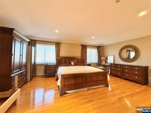 13 1st Street, Englewood Cliffs, NJ 07632