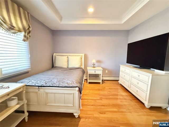 13 1st Street, Englewood Cliffs, NJ 07632