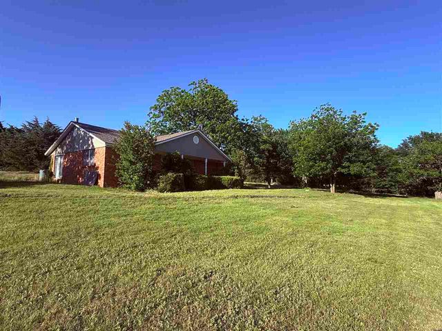 690 US HWY 277, Elgin, OK 73538