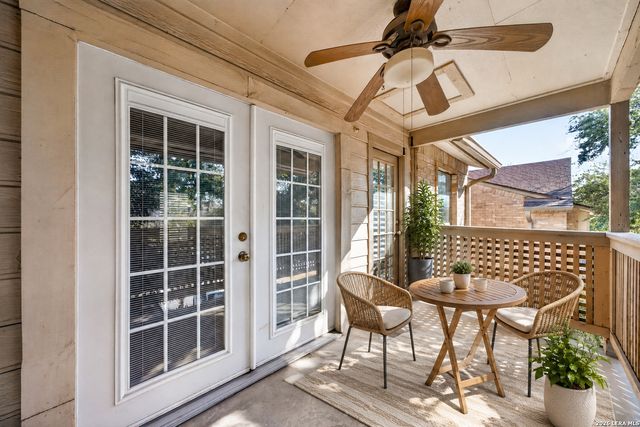 12446 Starcrest Dr Apt 402, San Antonio, TX 78216