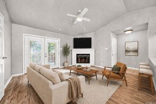 12446 Starcrest Dr Apt 402, San Antonio, TX 78216