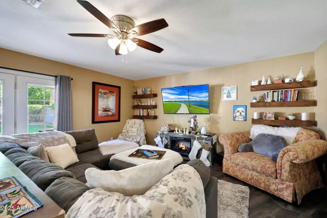 15809 N 11TH Avenue, Phoenix, AZ 85023