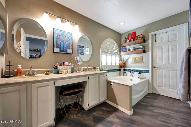 15809 N 11TH Avenue, Phoenix, AZ 85023