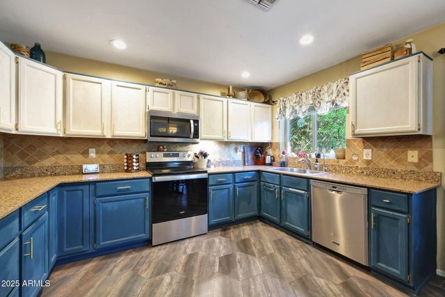 15809 N 11TH Avenue, Phoenix, AZ 85023