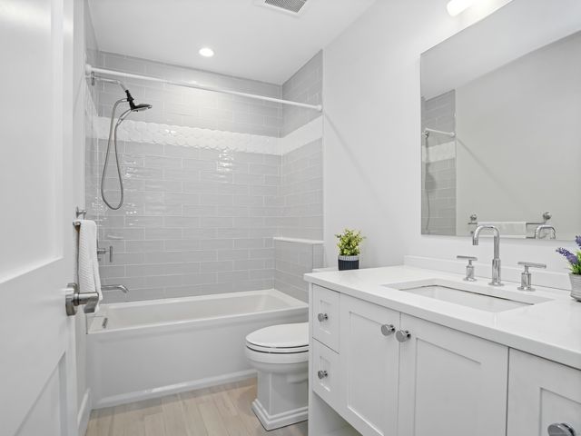 21 Beaumont Street 21, Fairfield, CT 06824